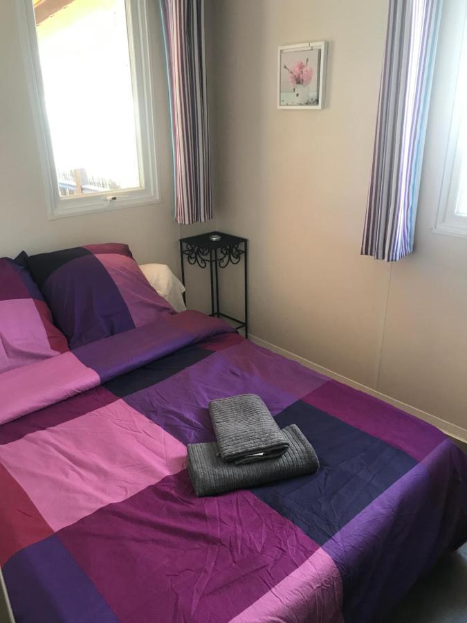 Mobilhome En Face Des Plages Hyeres Exterior photo